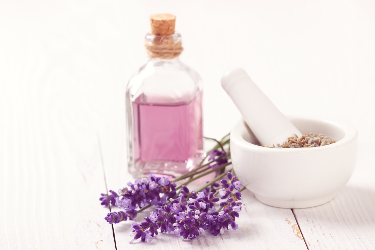 aromatherapy, perfume, herbal-3173580.jpg